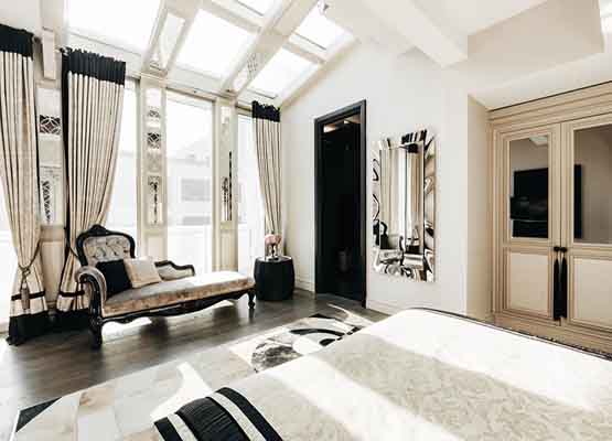 THE ELYSIUM M GALLERY